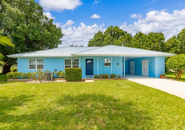 Photo 1 of Single family home for sale at 1425 20th Avenue, Vero Beach, FL 32960 | MLS# B26032788 | Listing updated on 2026-09-30