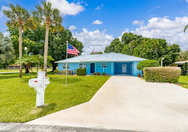 Photo 2 of Single family home for sale at 1425 20th Avenue, Vero Beach, FL 32960 | MLS# B26032788 | Listing updated on 2026-09-30