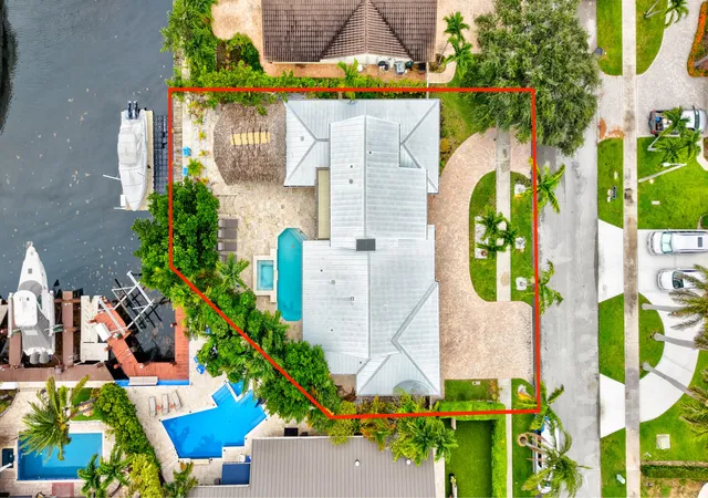 Photo 3 of Single family home for sale at 1511 Se 12th Court, Deerfield Beach, FL 33441 | MLS# B26033688 | Listing updated on 2026-09-15