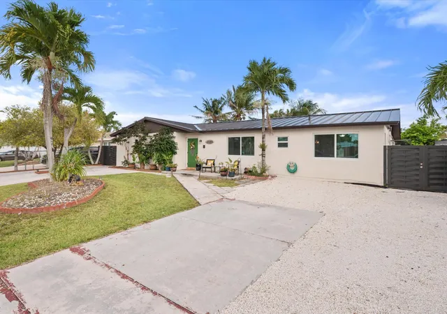 Photo 3 of Single family home for sale at 12322 SW 186th Street, Miami, FL 33177 | MLS# B26033759 | Listing updated on 2026-09-30