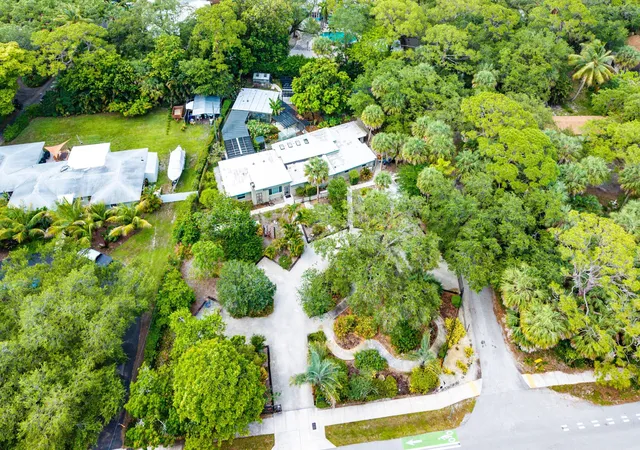 Photo 1 of Single family home for sale at 2873 Riverland Rd, Fort Lauderdale, FL 33312 | MLS# B26033880 | Listing updated on 2026-09-14