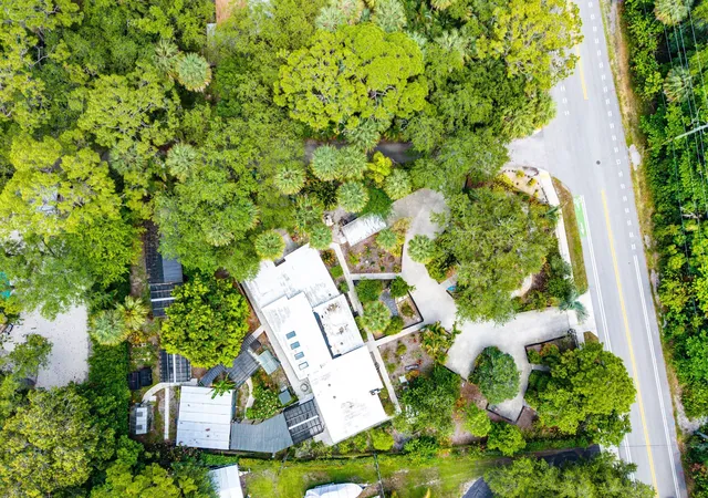 Photo 2 of Single family home for sale at 2873 Riverland Rd, Fort Lauderdale, FL 33312 | MLS# B26033880 | Listing updated on 2026-09-14