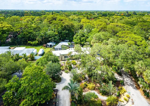 Photo 3 of Single family home for sale at 2873 Riverland Rd, Fort Lauderdale, FL 33312 | MLS# B26033880 | Listing updated on 2026-09-14