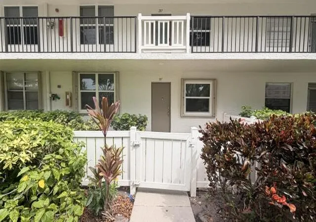 Photo 2 of Condo for sale at 24 Abbey Ln #107, Delray Beach, FL 33446 | MLS# B26034328 | Listing updated on 2026-09-15