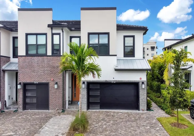 Photo 2 of Townhouse for sale at 8358 Nw 7th Place, Plantation, FL 33324 | MLS# B26034342 | Listing updated on 2026-09-14