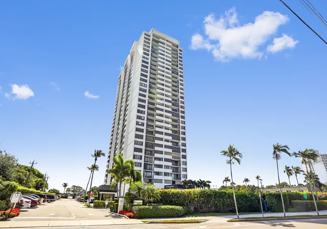 Photo 1 of Condo for sale at 5600 N Flagler Dr #1106, West Palm Beach, FL 33407 | MLS# B26034349 | Listing updated on 2026-09-23