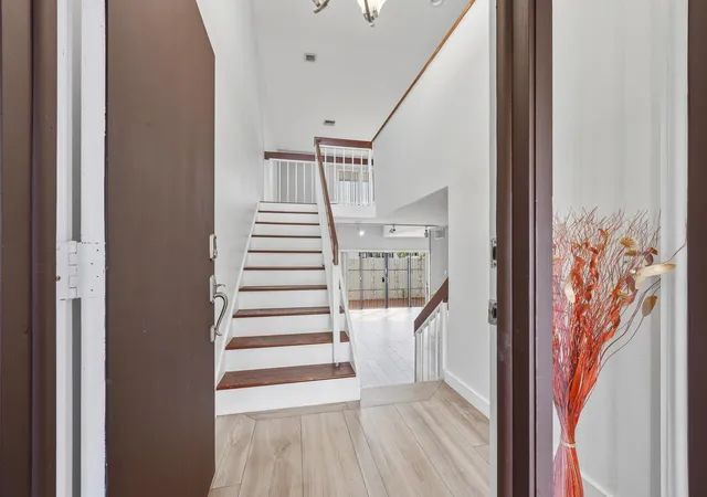 Listing Photo 3 - Condo for sale at Villa Venezia, Unit 13-c 1461 SW 124th Court, Villa Venezia, Miami, FL 33184 | Built Year: 1981-1986