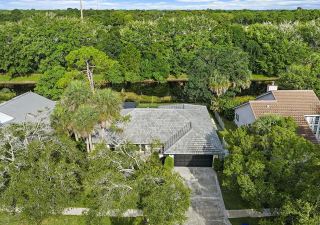 Photo 3 of Single family home for sale at 18169 Lake Bnd Dr, Jupiter, FL 33458 | MLS# B26034755 | Listing updated on 2026-09-15