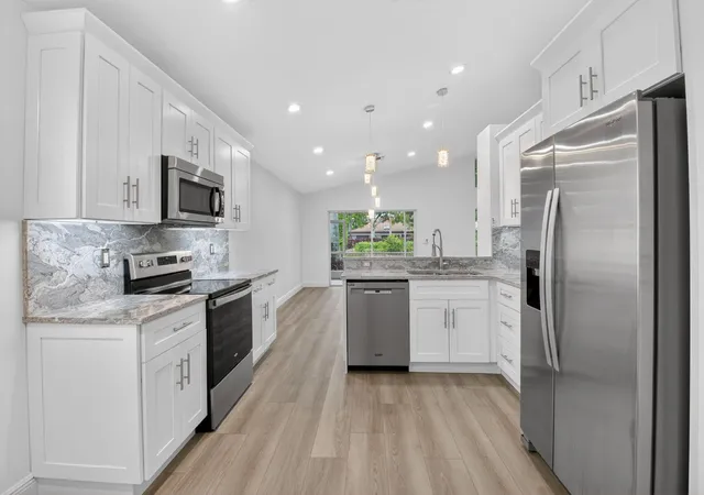 Photo 3 of Single family home for sale at 5891 Royal Isles Blvd, Boynton Beach, FL 33437 | MLS# B26034803 | Listing updated on 2026-09-14