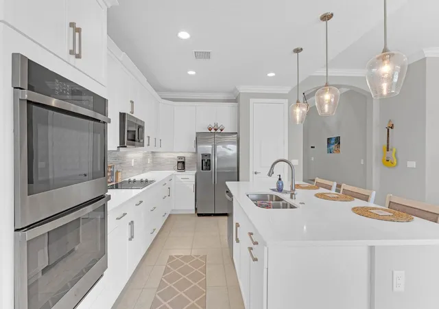 Photo 4 of Single family home for sale at 7203 33rd Square, Vero Beach, FL 32967 | MLS# B26035102 | Listing updated on 2026-10-01