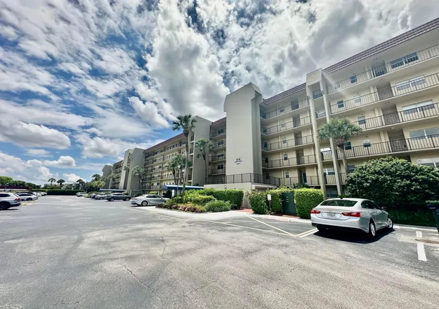 Photo 2 of Condo for sale at 3661 Via Poinciana #615, Greenacres, FL 33467 | MLS# B26035408 | Listing updated on 2026-09-24