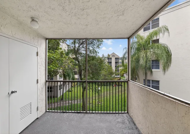 Photo 4 of Sale Pending at 8363 Lake Dr #308, Doral, FL 33166 | MLS# B26035582 | Listing updated on 2026-09-17