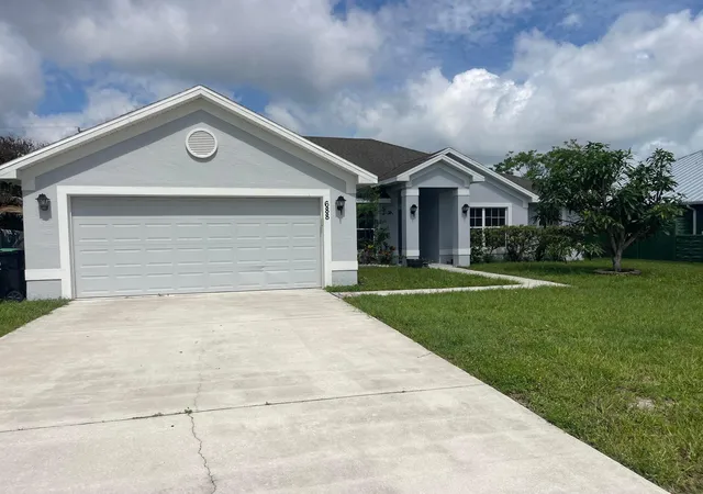 Photo 2 of Single family home for sale at 688 Sw Heather St, Port Saint Lucie, FL 34983 | MLS# B26035775 | Listing updated on 2026-09-16