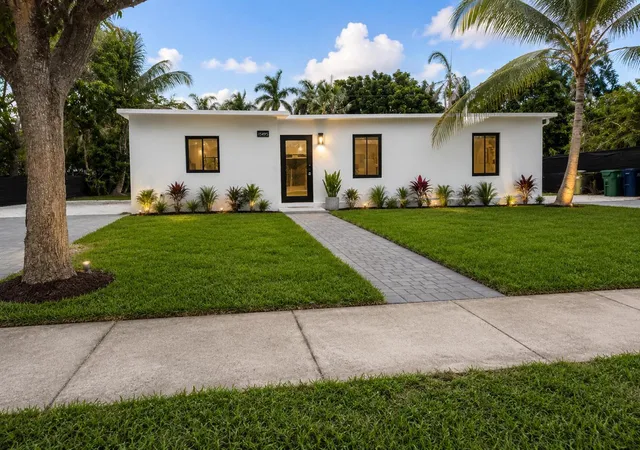Photo 1 of Sale Pending at 15495 Harrison Dr, Homestead, FL 33033 | MLS# B26035850 | Listing updated on 2026-09-15