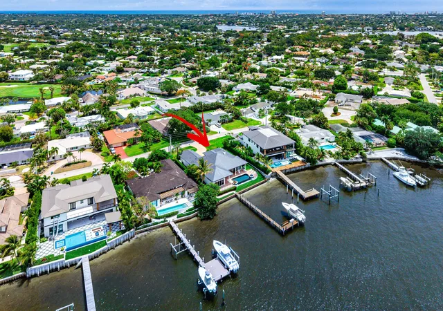 Photo 3 of Sale Pending at 47 River Dr, Jupiter, FL 33469 | MLS# B26036288 | Listing updated on 2026-09-14