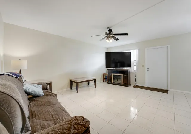 Photo 2 of Sale Pending at 1011 Exeter, Boca Raton, FL 33434 | MLS# B26036339 | Listing updated on 2026-09-16