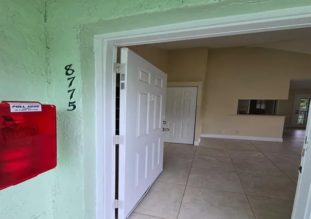 Listing Photo 4 - Condo for sale in building located at 8775 NW 39th St NW, Sunrise, FL 33351 - Unit #8775