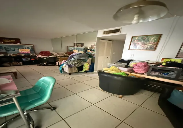 Listing Photo 5 - Condo for sale in building located at 549 N University Dr, Plantation, FL 33317 - Unit #64