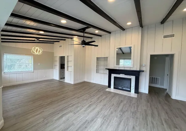 Photo 1 of Sale Pending at 1010 Mayflower Rd, Fort Pierce, FL 34950 | MLS# B26037029 | Listing updated on 2026-09-13