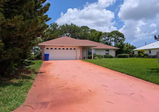 Photo 2 of Single family home for sale at 1036 18th Street Sw, Vero Beach, FL 32962 | MLS# B26037172 | Listing updated on 2026-10-07