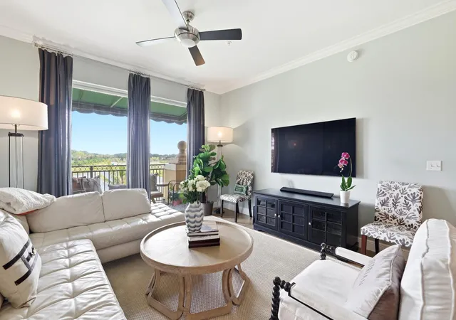 Listing Photo 4 - Condo for sale in building located at 11750 Saint Andrews Pl, Wellington, FL 33414 - Unit #302