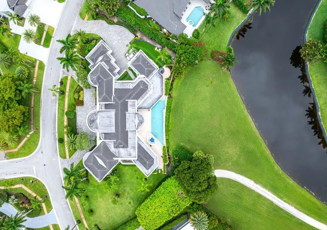 Photo 2 of Mansion for sale at 7027 Queenferry Cir, Boca Raton, FL 33496 | MLS# B26037727 | Listing updated on 2026-09-14