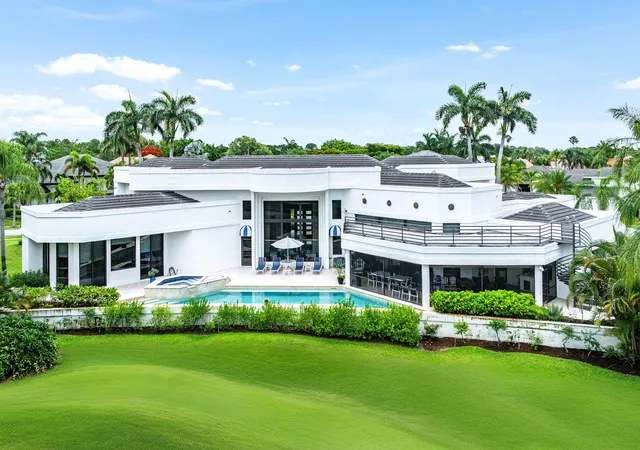 Photo 3 of Mansion for sale at 7027 Queenferry Cir, Boca Raton, FL 33496 | MLS# B26037727 | Listing updated on 2026-09-14