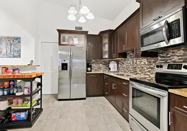 Photo 4 of Townhouse for sale at 4383 Willow Pond Cir, West Palm Beach, FL 33417 | MLS# B26037746 | Listing updated on 2026-09-14