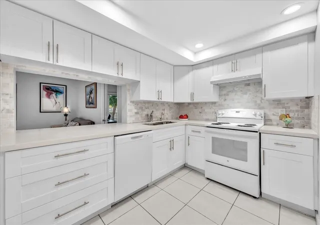 Photo 3 of Condo for sale at 3909 N Ocean Blvd #113, Fort Lauderdale, FL 33308 | MLS# B26037823 | Listing updated on 2026-09-14