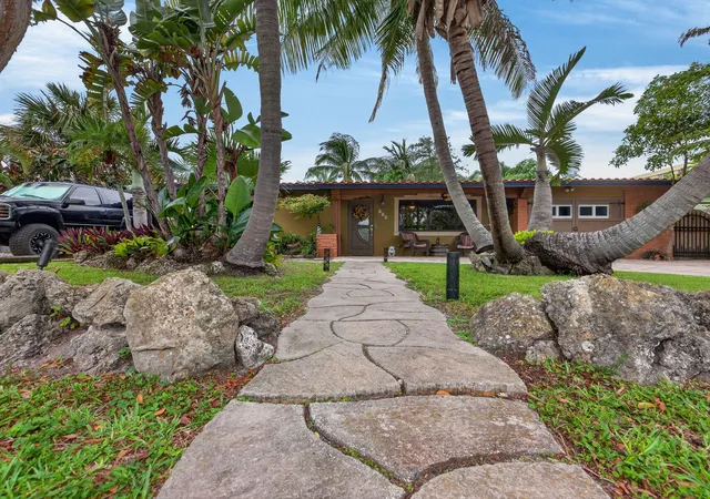 Photo 1 of Single family home for sale at 949 Ne 25th Avenue, Pompano Beach, FL 33062 | MLS# B26038013 | Listing updated on 2026-09-16