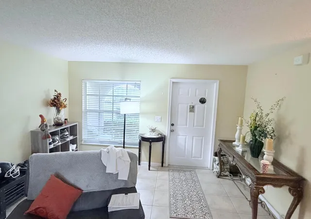 Photo 3 of Single family home for sale at 6718 Duval Ave, West Palm Beach, FL 33411 | MLS# B26038292 | Listing updated on 2026-10-05