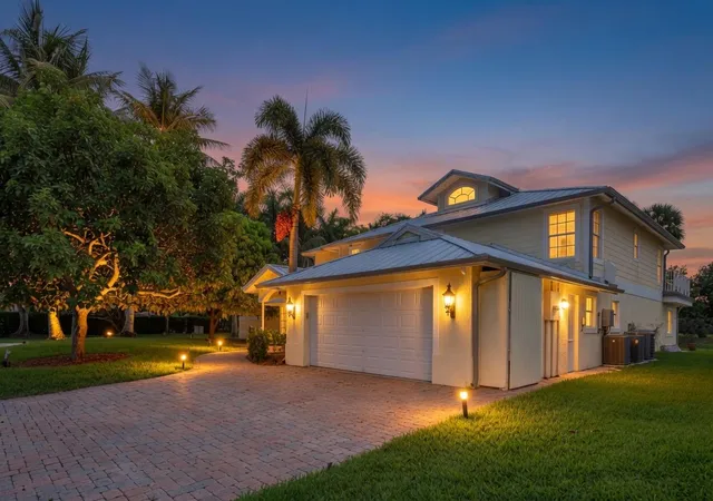Photo 2 of Single family home for sale at 5844 Pinebrook Dr, Boca Raton, FL 33433 | MLS# B26038437 | Listing updated on 2026-10-07