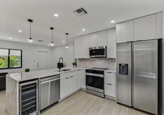 Photo 1 of Single family home for sale at 1101 Sw 19th Avenue, Fort Lauderdale, FL 33312 | MLS# B26038502 | Listing updated on 2026-09-14