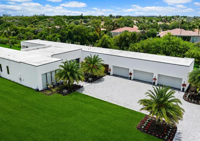 Photo 3 of Single family home for sale at 9741 Se Gomez Ave, Hobe Sound, FL 33455 | MLS# B26038591 | Listing updated on 2026-09-15