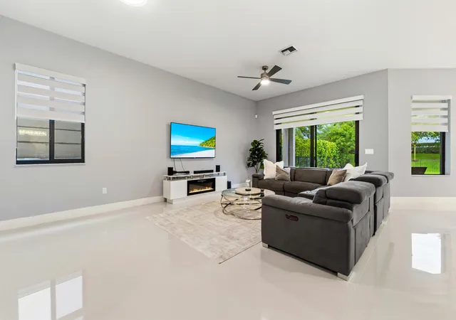 Photo 3 of Single family home for sale at 10555 Waves Way, Parkland, FL 33076 | MLS# B26038848 | Listing updated on 2026-09-15