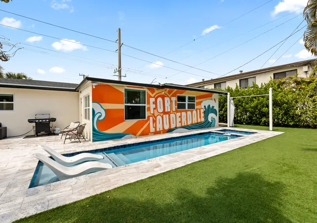 Photo 1 of Single family home for sale at 5530 Ne 18th Avenue, Fort Lauderdale, FL 33334 | MLS# B26038905 | Listing updated on 2026-09-15