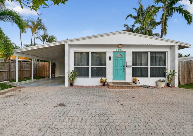 Photo 3 of Single family home for sale at 1606 Ne 15th Avenue #1606, Fort Lauderdale, FL 33305 | MLS# B26038950 | Listing updated on 2026-09-13