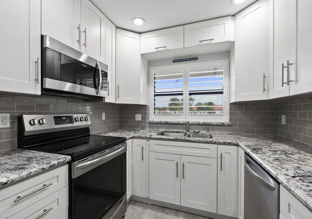 Photo 4 of Condo for sale at 6102 SE Landing Way #14, Stuart, FL 34997 | MLS# B26038989 | Listing updated on 2026-09-14