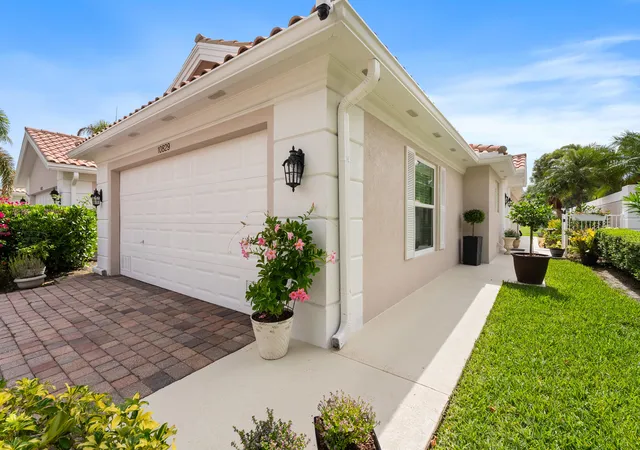 Photo 3 of Single family home for sale at 10829 Sw Dardanelle Dr, Port Saint Lucie, FL 34987 | MLS# B26039016 | Listing updated on 2026-09-15