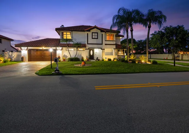 Photo 2 of Single family home for sale at 6431 Olde Moat Way, Davie, FL 33331 | MLS# B26039136 | Listing updated on 2026-09-13