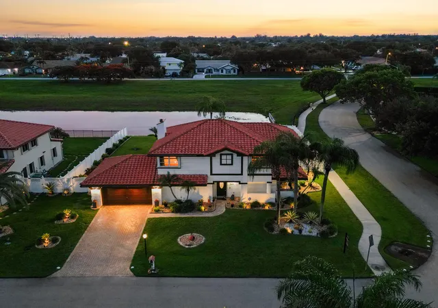 Photo 3 of Single family home for sale at 6431 Olde Moat Way, Davie, FL 33331 | MLS# B26039136 | Listing updated on 2026-09-13