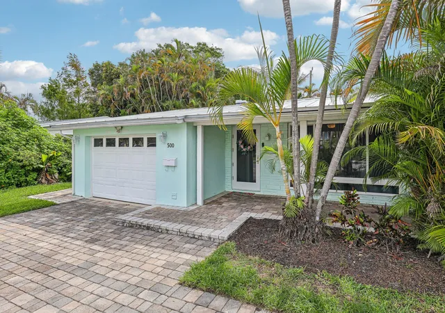 Photo 1 of Single family home for sale at 500 Se 8th Avenue, Deerfield Beach, FL 33441 | MLS# B26039321 | Listing updated on 2026-09-16
