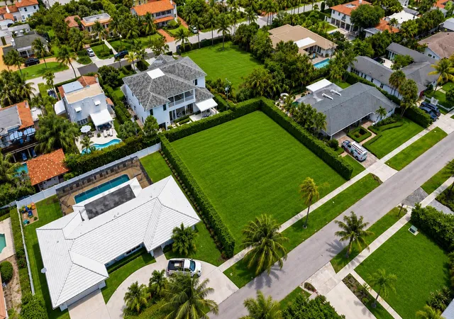 Photo 3 of Sale Pending at 245 Puritan Rd, West Palm Beach, FL 33405 | MLS# B26039488 | Listing updated on 2026-10-02