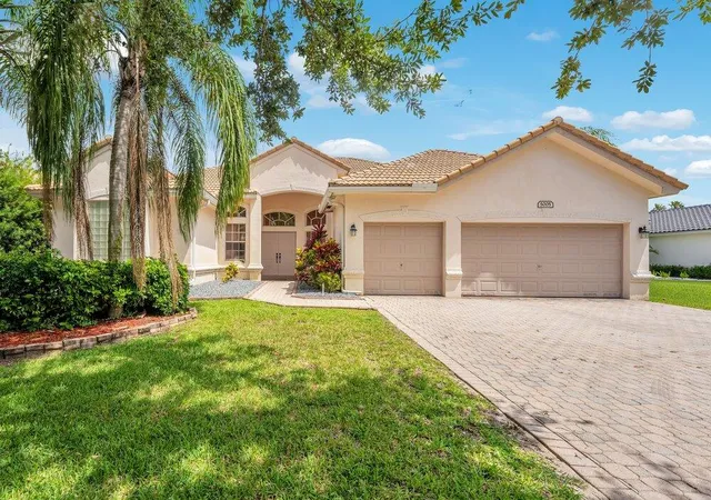 Photo 3 of Single family home for sale at 5005 Nw 57th Terrace, Coral Springs, FL 33067 | MLS# B26040046 | Listing updated on 2026-10-02
