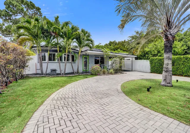 Photo 3 of Single family home for sale at 4641 Ne 6th Avenue, Fort Lauderdale, FL 33334 | MLS# B26040352 | Listing updated on 2026-09-13