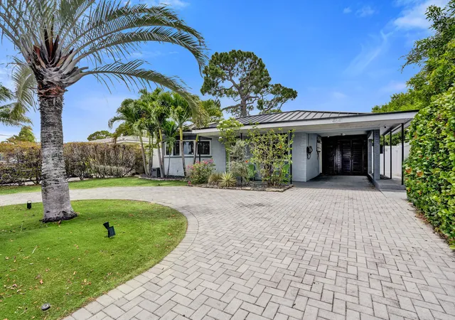Photo 3 of Single family home for sale at 4641 NE 6th Avenue, Fort Lauderdale, FL 33334 | MLS# B26040352 | Listing updated on 2026-09-13