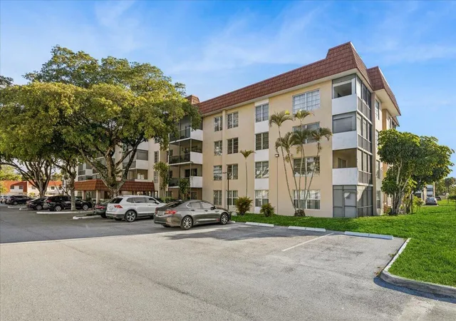 Photo 2 of Condo for sale at 4156 Inverrary Dr, Lauderhill, FL 33319 | MLS# B26040350 | Listing updated on 2026-09-13