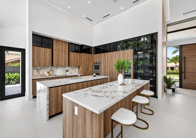 Photo 2 of Single family home for sale at 2717 Ne 33rd Street, Fort Lauderdale, FL 33306 | MLS# B26040626 | Listing updated on 2026-10-07