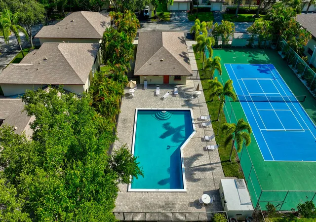 Photo 3 of Condo for sale at 3951 Ne 19th Road #1701, Pompano Beach, FL 33064 | MLS# B26040777 | Listing updated on 2026-09-15