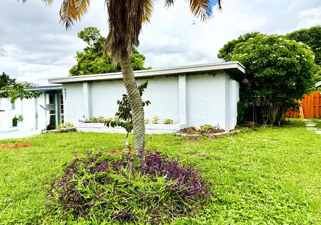 Photo 2 of Single family home for sale at 6421 Nw 29th Street, Sunrise, FL 33313 | MLS# B26040904 | Listing updated on 2026-09-15